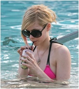Avril Lavigne Nude Pictures
