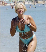 Liz Fuller Nude Pictures