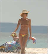 Elle MacPherson Nude Pictures