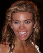 annalynne-mccord_01.jpg - 119 KB