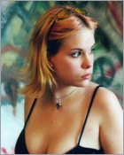 billie-piper_07.jpg - 84 KB