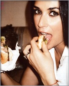 demi-moore_09.jpg - 154 KB