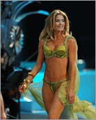 doutzen-kroes_08.jpg - 108 KB