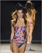 miranda-kerr_03.jpg - 143 KB