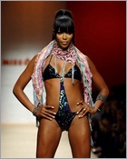 naomi-campbell_02.jpg - 127 KB