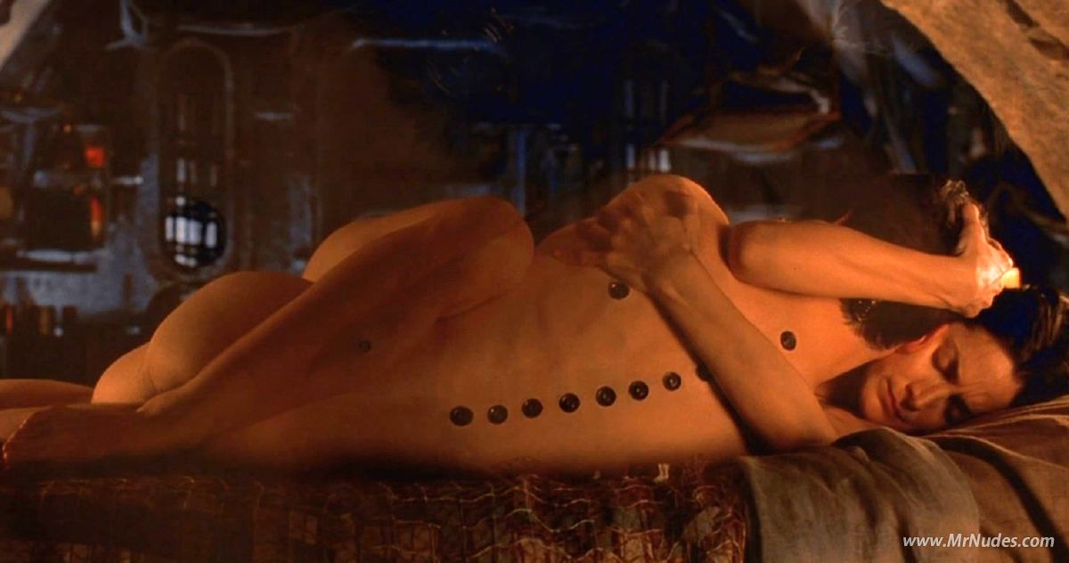 Carrie Anne Moss Naked