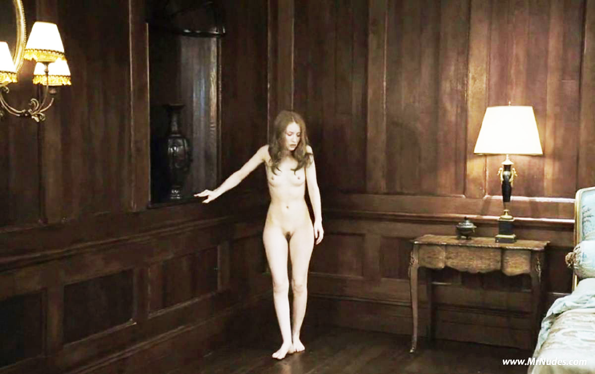 Emily Browning Sex Pictures All Nude Celebs Free Celebrity Naked Images And Photos