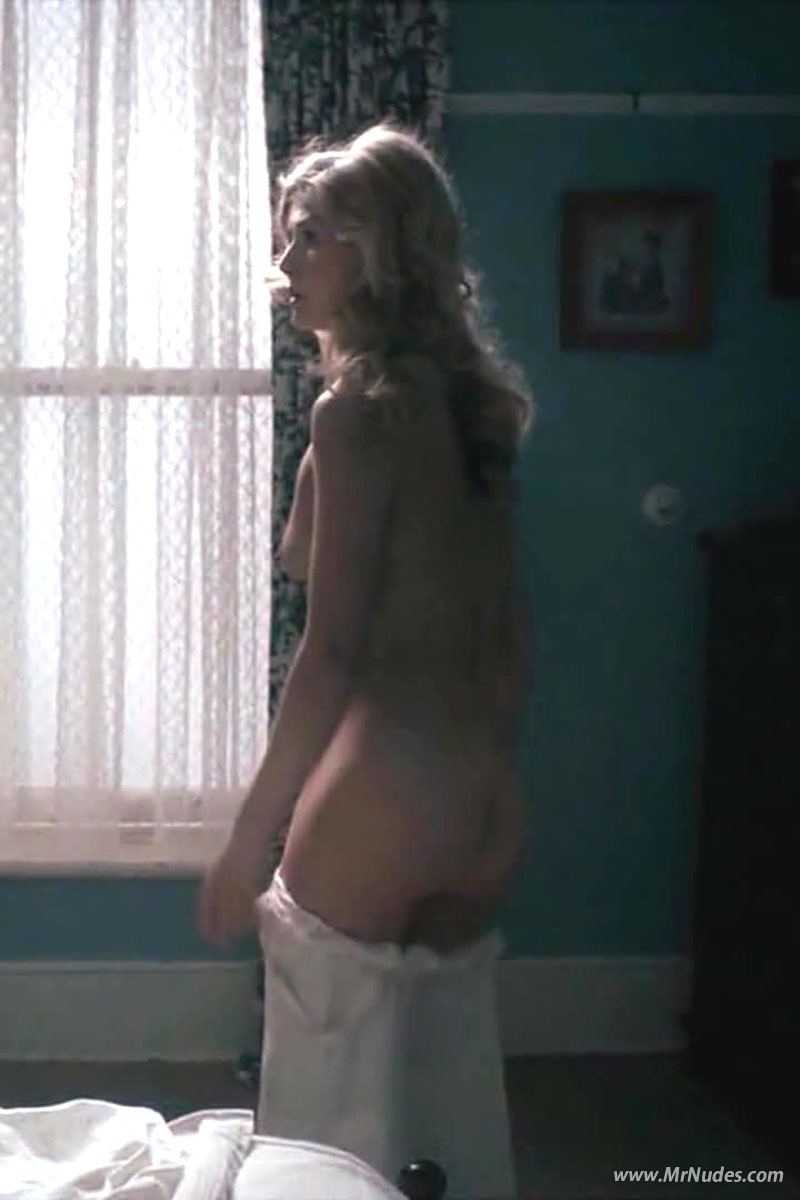 Rosamund Pike Sex Pictures All Nude Celebs Free Celebrity Naked Images And Photos